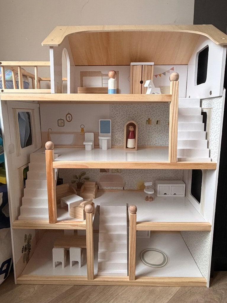 Poppenhuis petite Amélie, Ophalen, Zo goed als nieuw, Poppenhuis