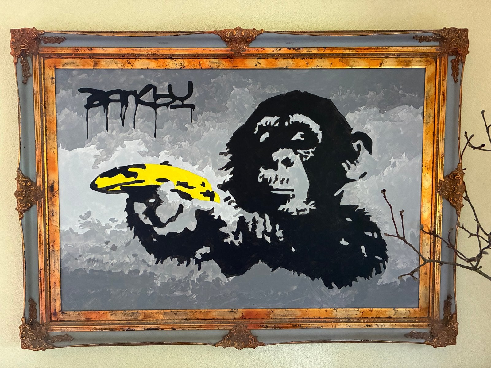 Banksy reproductie aap met banaan 100x150cm (zonder lijst), Antiek en Kunst, Ophalen of Verzenden, Textiel, Print, Dieren