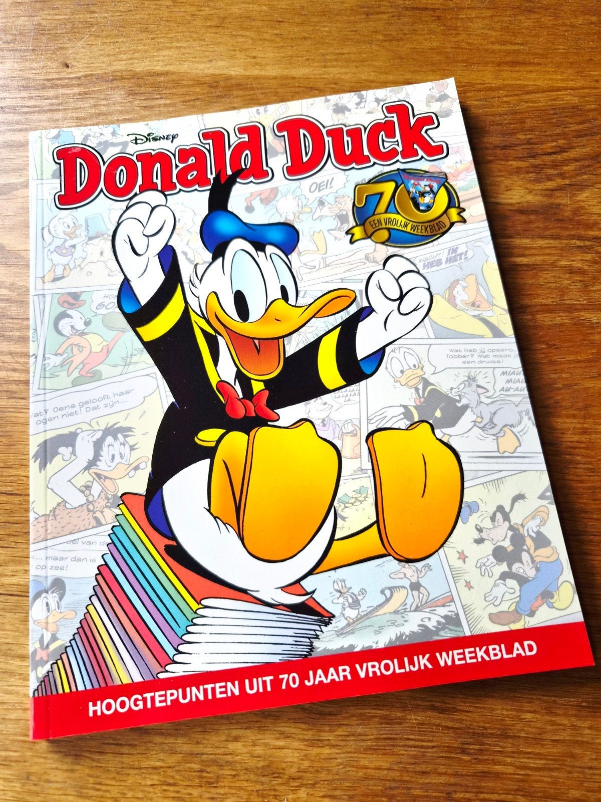 Donald Duck 70 jaar jubileumboek - Hoogtepunten, Ophalen of Verzenden, Zo goed als nieuw, Walt Disney, Eén stripboek