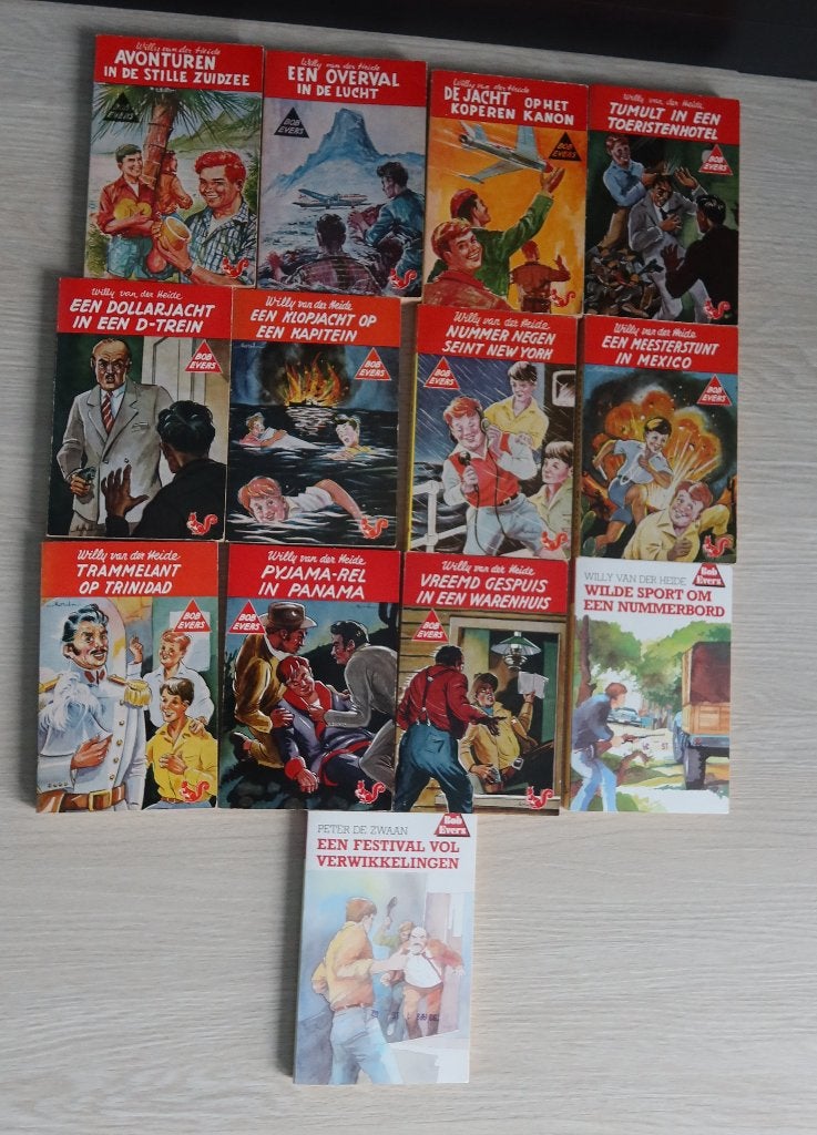 13  originele Bob Evers pockets  – Mooie staat!, Gelezen, Verzenden, Willy van der Heide, Fictie