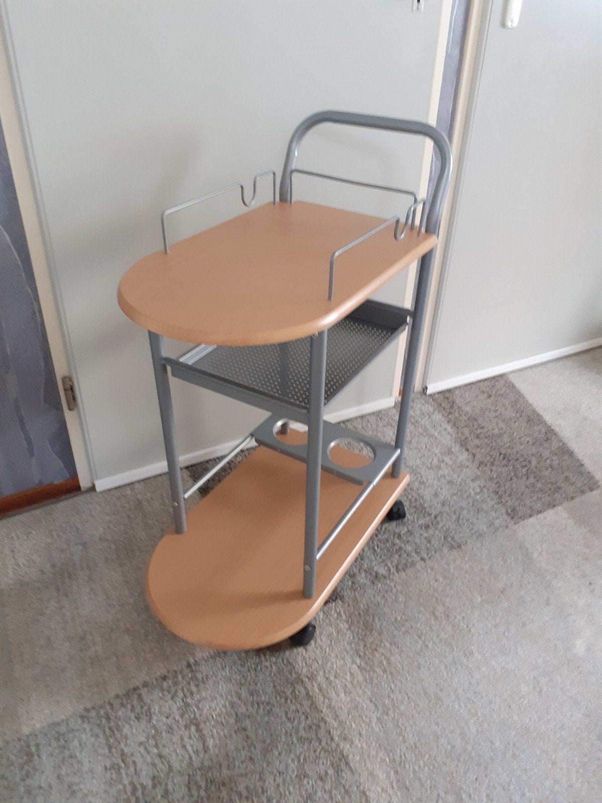Praktische serveerwagen/trolley - H70 L70 B34 CM, Ophalen
