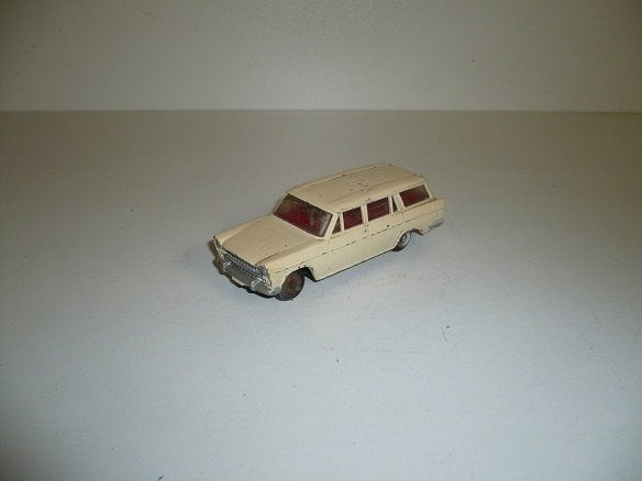 Dinky Toys Fiat 1800 Station wagon Wit, Ophalen of Verzenden, Gebruikt, Auto, Dinky Toys