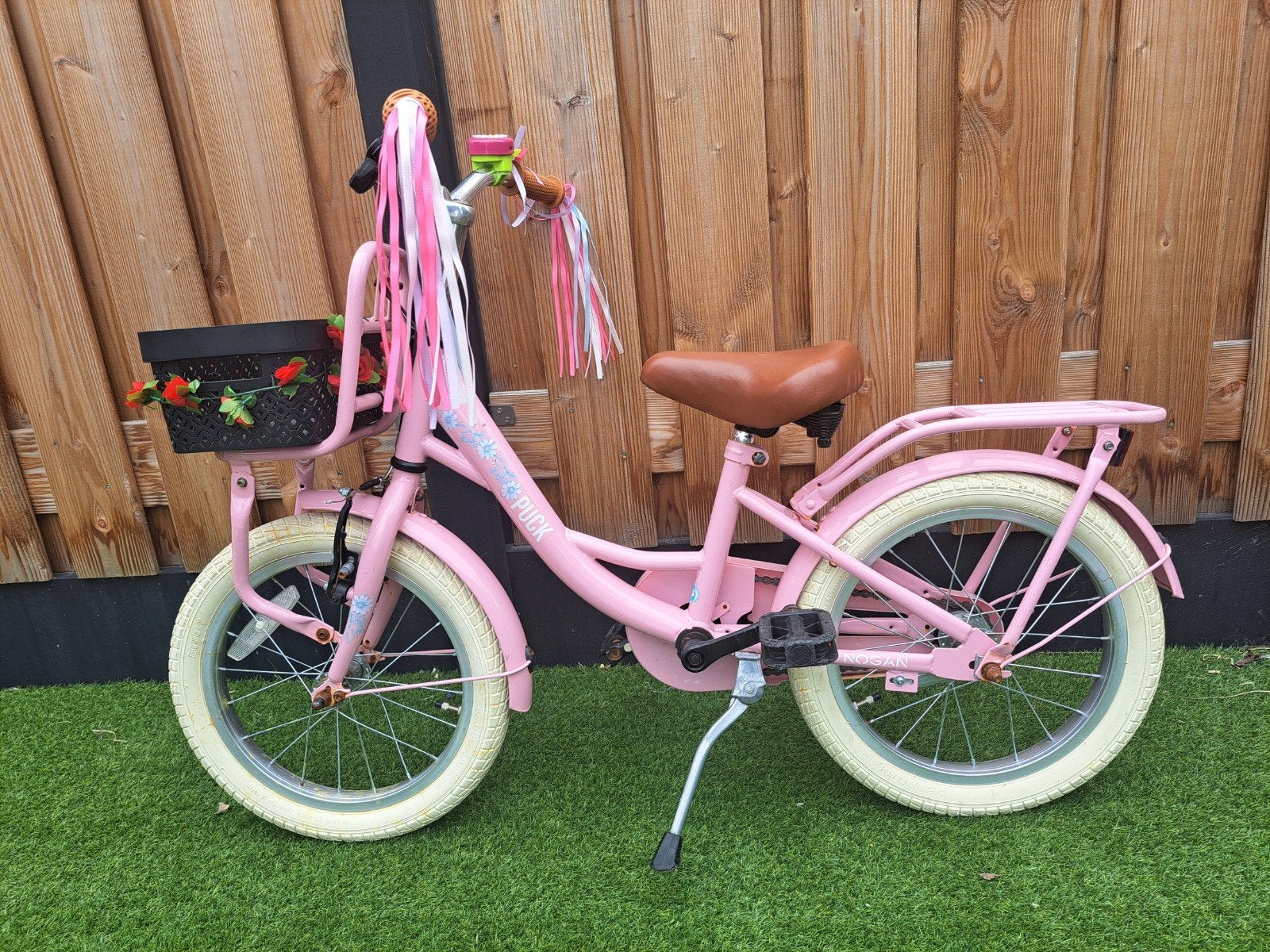 Schattige meisjesfiets, Fietsen en Brommers, Fietsen | Meisjes, Zo goed als nieuw, 16 inch, Handrem, Ophalen