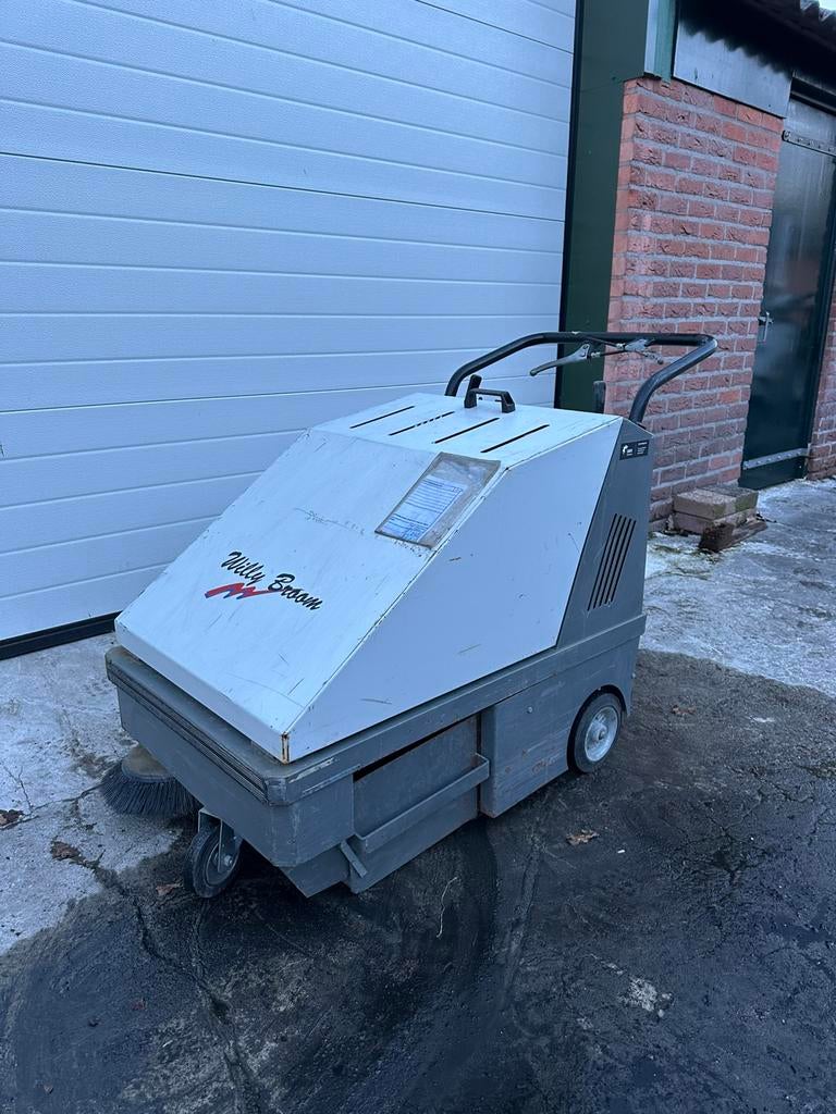 SCHROB- EN VEEGMACHINE KOPEN? KOM LANGS IN ONZE SHOWROOM, Ophalen, Overige typen