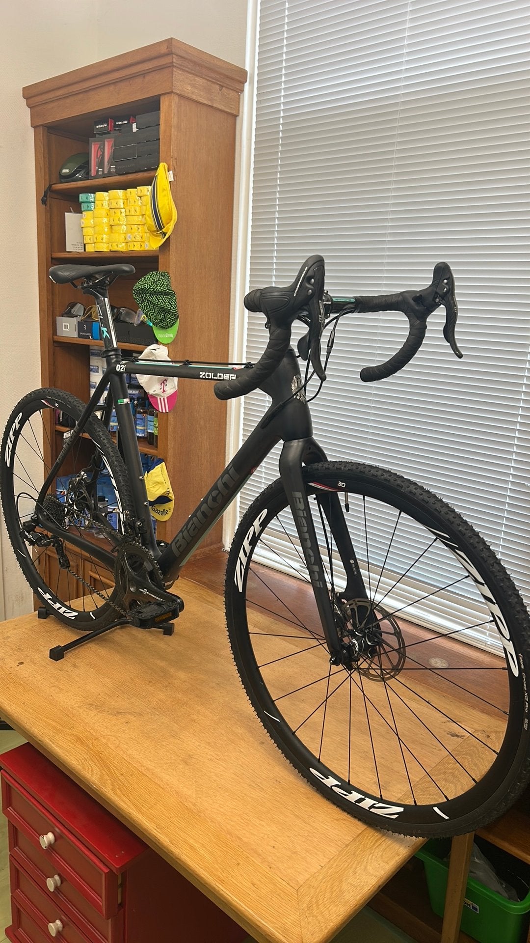 Bianchi zolder maat 57cm met campagnolo chorus, Overige merken, Carbon, De ruyterstraat 86, Zo goed als nieuw