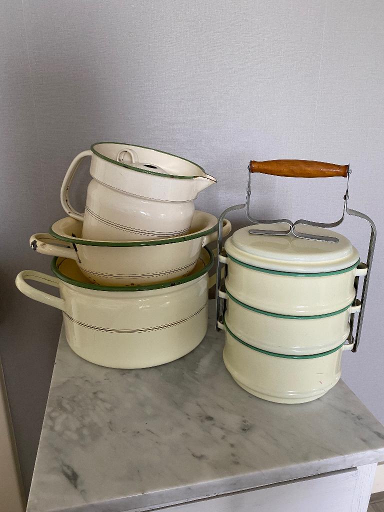 Set crème emaille, Ophalen