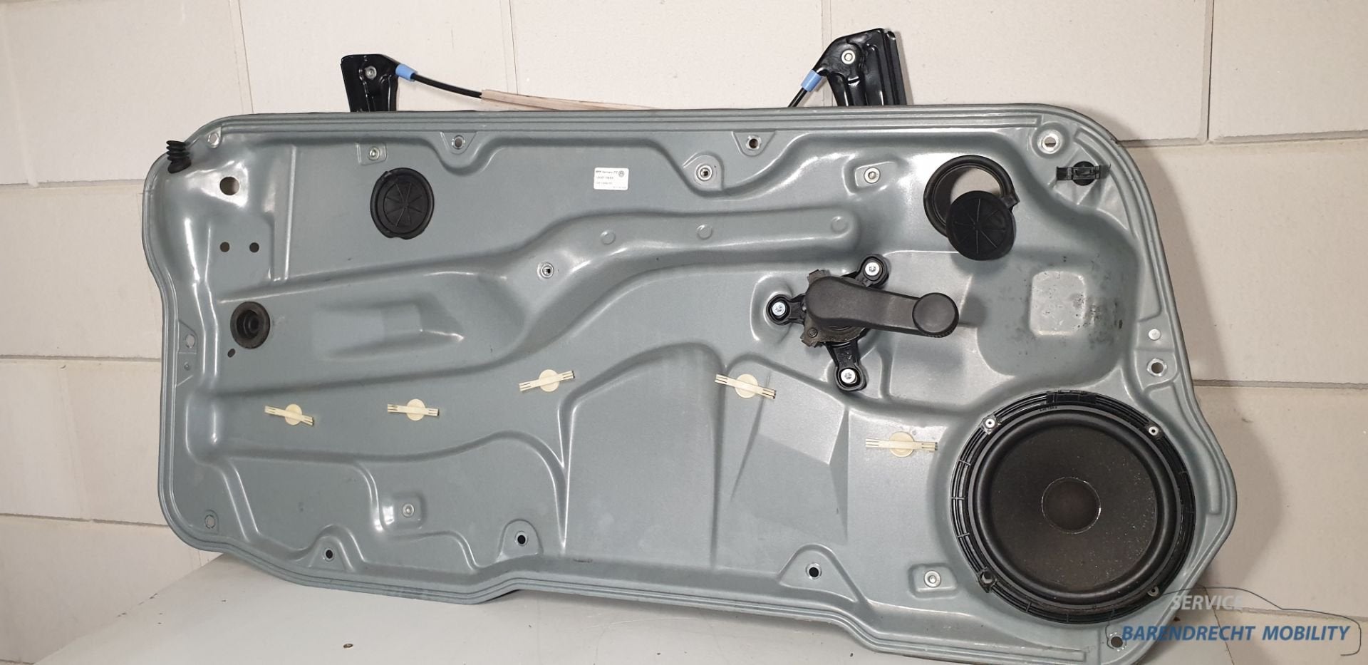 Raammechanisme handmatig Golf IV driedeurs links 1J3837729 B, Gebruikt, Volkswagen, Volkswagen AG, Berliner Ring 2
38440  Wolfsburg, DE