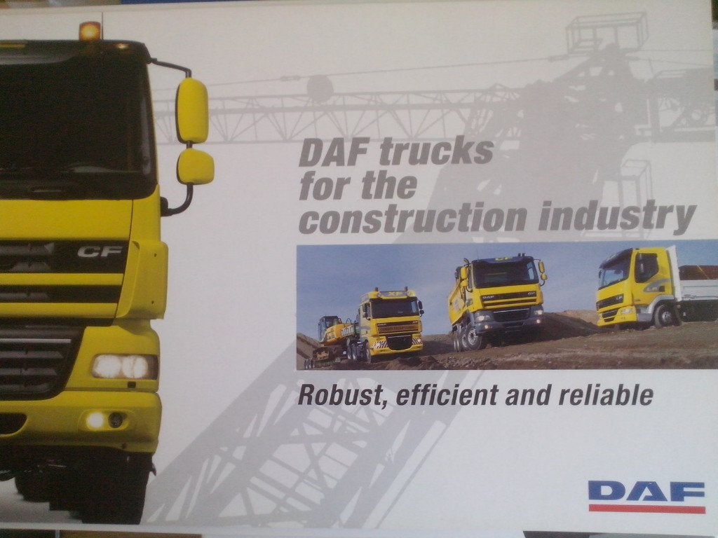 7x DAF LF CF XF Bouw + Kipper brochures folders NL BE GB FR, Ophalen of Verzenden, Zo goed als nieuw, Overige merken