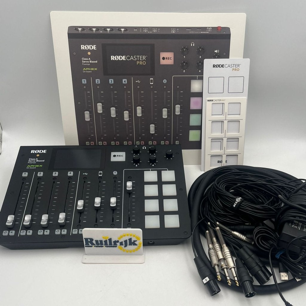 Rode Rodecaster Pro Podcast productiestudio met 8x XLR kabel, Rode, Zo goed als nieuw, Support@rode.com, 107 Carnarvon Street
Silverwater, NSW 2128
Australia