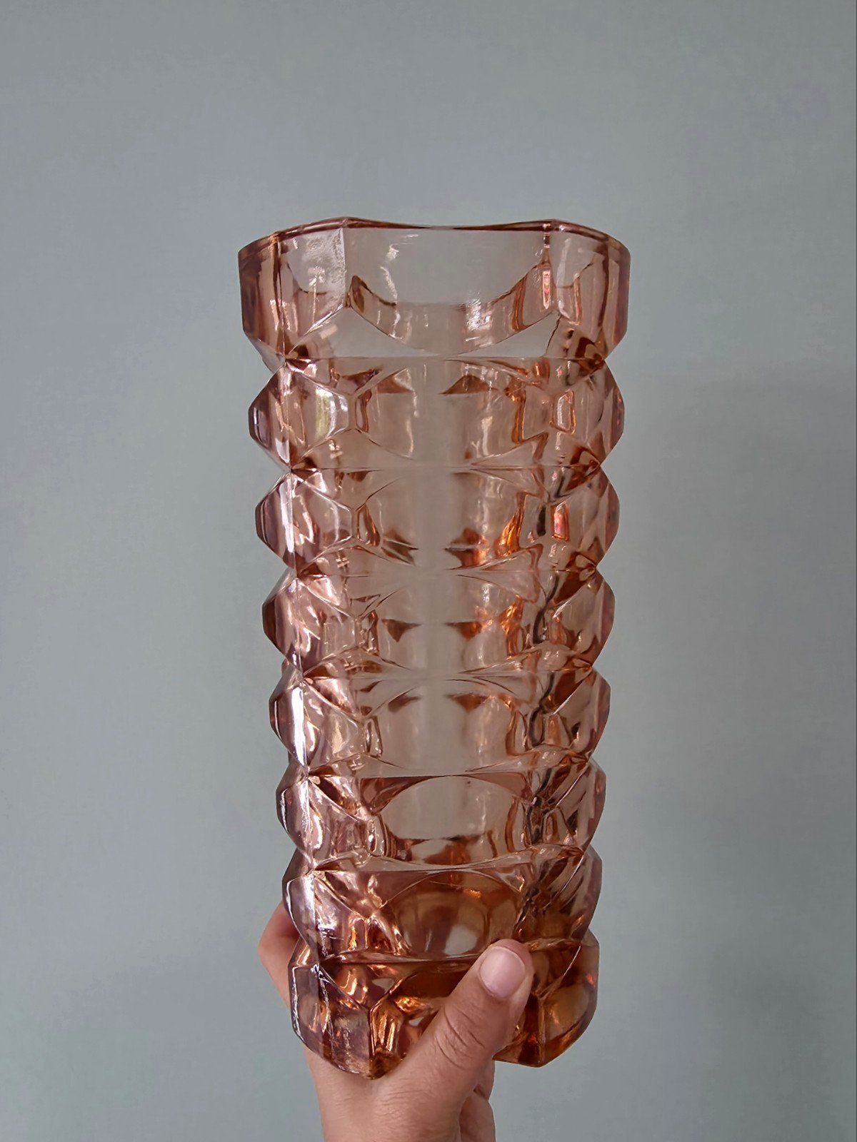 Vintage Luminarc Windsor vaas, massief roze persglas, Antiek en Kunst, Ophalen of Verzenden