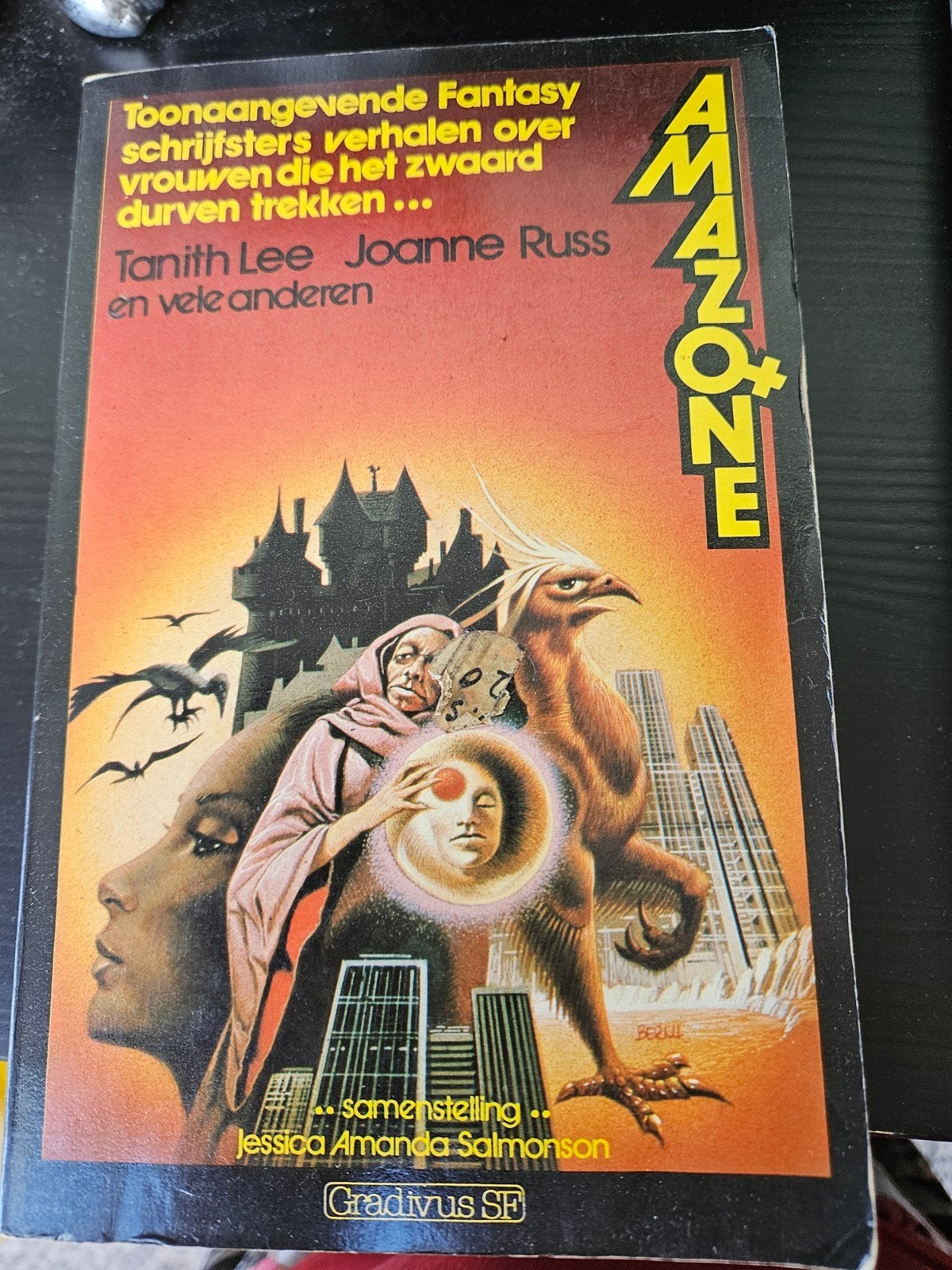 Amazone: Fantasy verhalen door vrouwelijke schrijvers, Ophalen of Verzenden