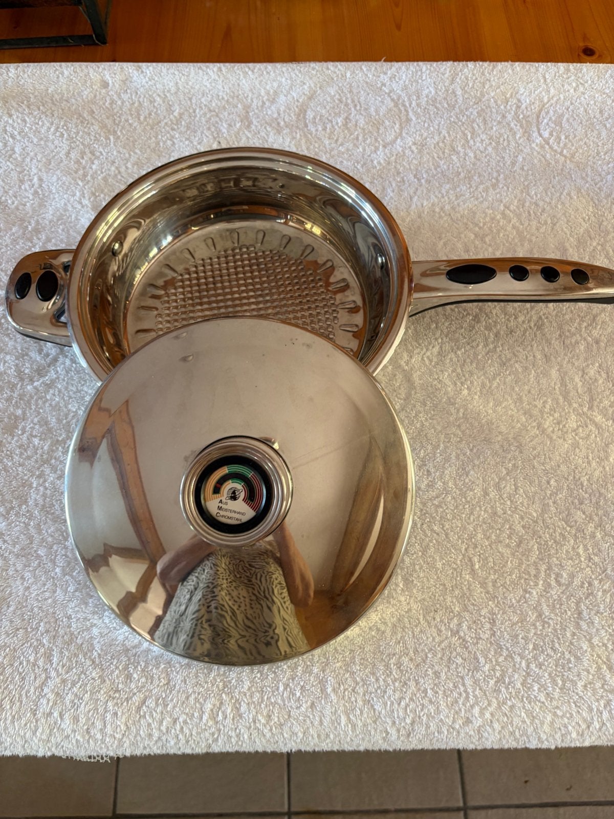 Een bakpan met deksel renes swiss classic line 28 cm, Ophalen of Verzenden, Nieuw, Rvs