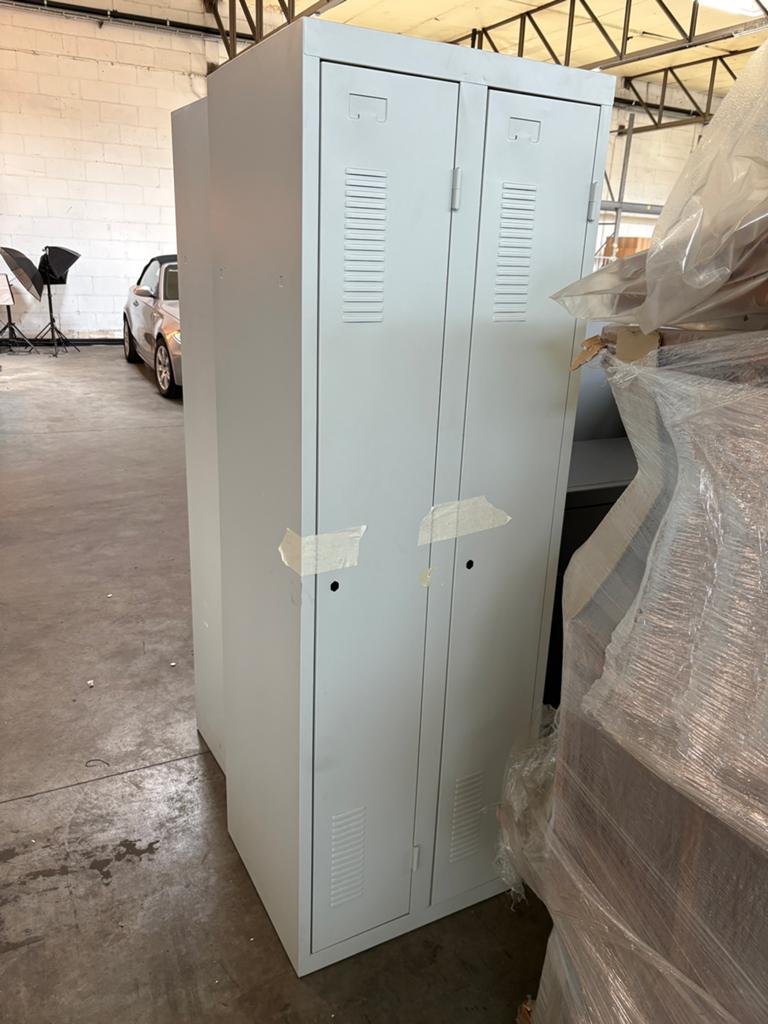 Grijze locker tweeddeurs zonder slot, Ophalen, Gebruikt
