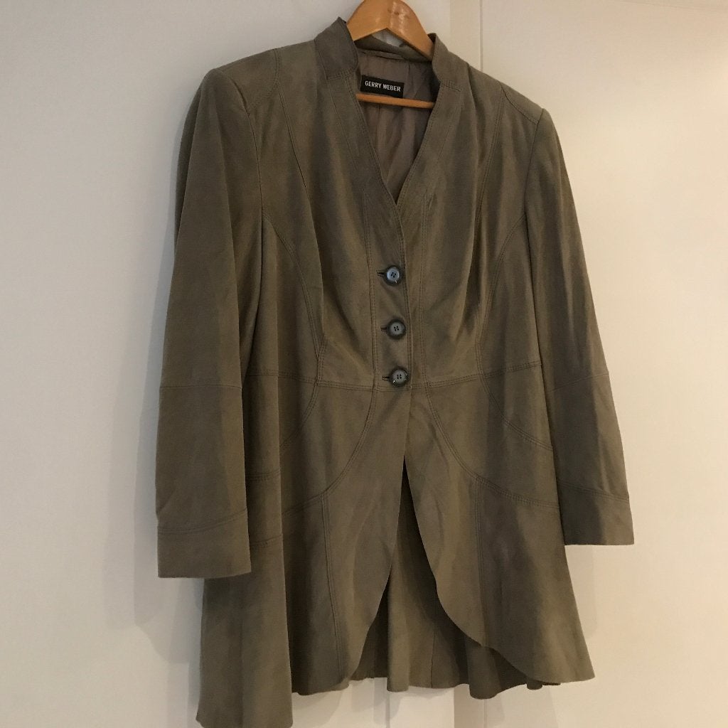 Gerry Weber suède blazer jas Maat 48 beige, Kleding | Dames, Ophalen of Verzenden, Zo goed als nieuw, Maat 46/48 (XL) of groter