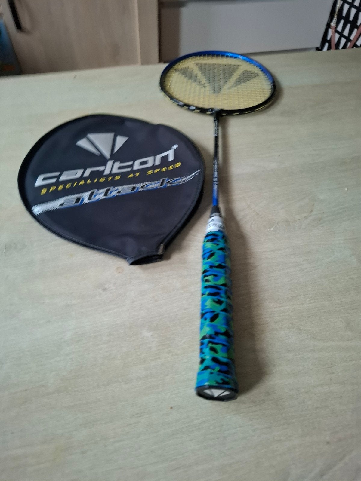 Carlton Attack Badmintonracket met hoes, Gebruikt, Onbekend, Ophalen of Verzenden, Racket(s)