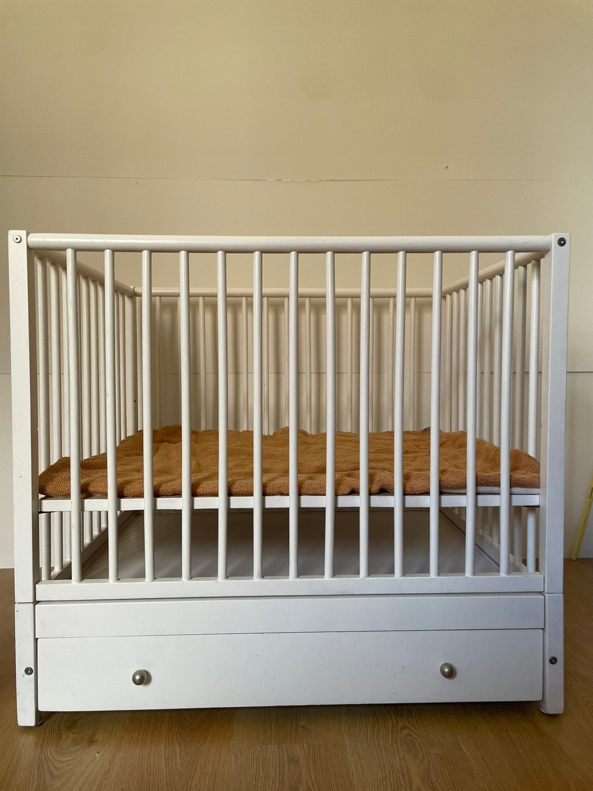 Witte box met handige speelgoedlade, Ophalen, Gebruikt, Lade