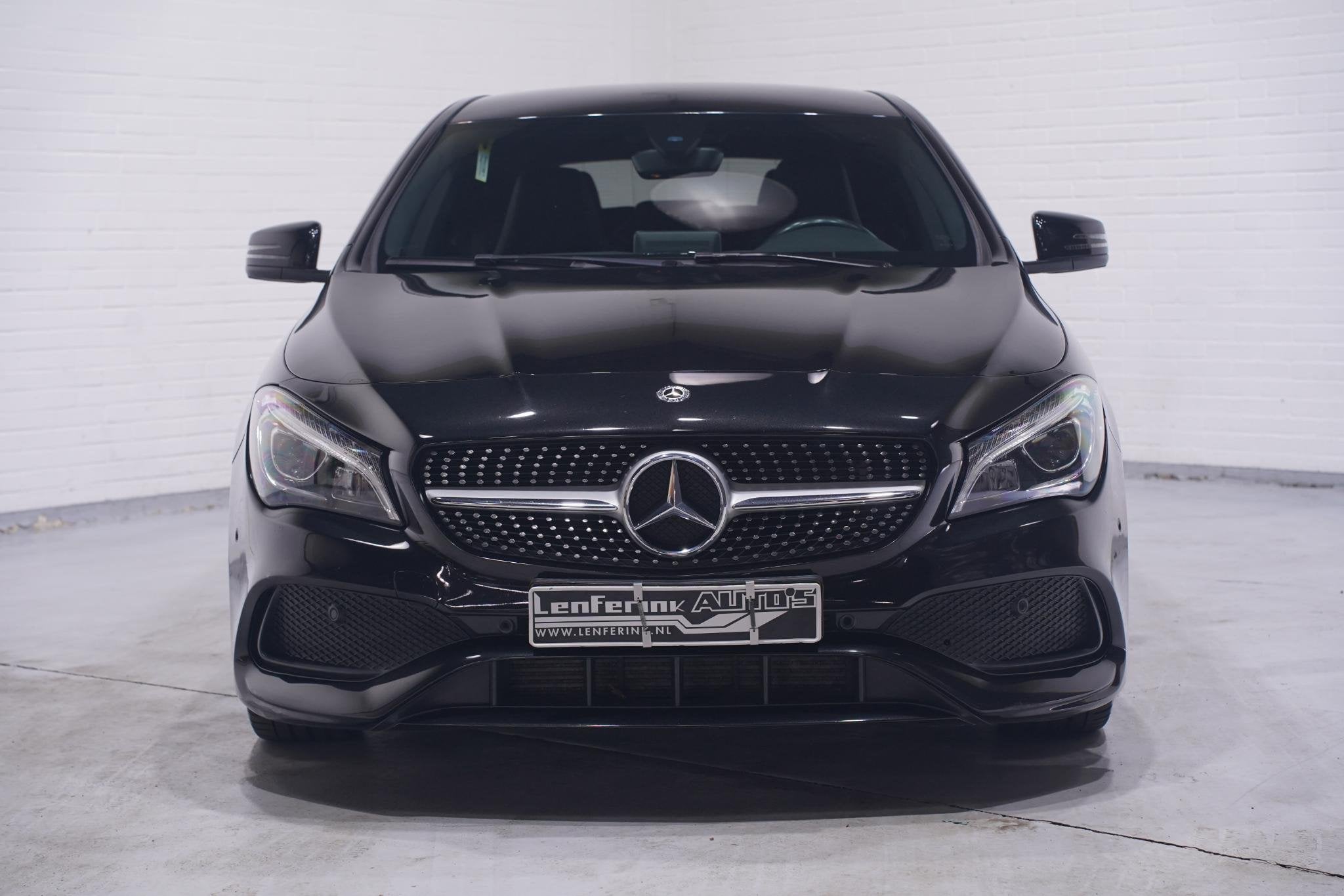 Foto 2 van Mercedes-Benz CLA-klasse Shooting Brake 180 Business Solutio