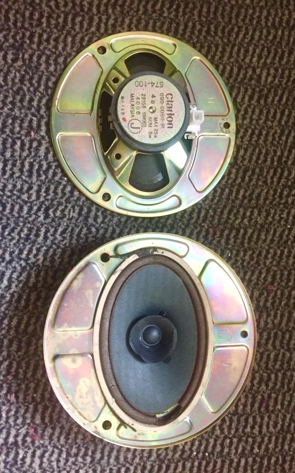 2x Clarion Auto speakers  40 watt 15 Cm, Auto diversen, Autospeakers, Ophalen, Gebruikt
