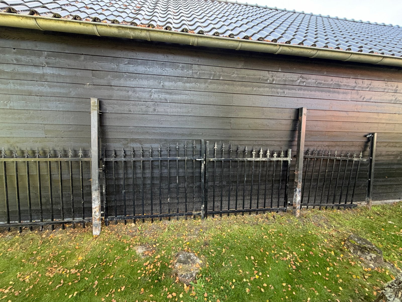 Zwart sierhekwerk met poort - Gebruikt, Ophalen, Met poort, Gebruikt, Sierhekwerk