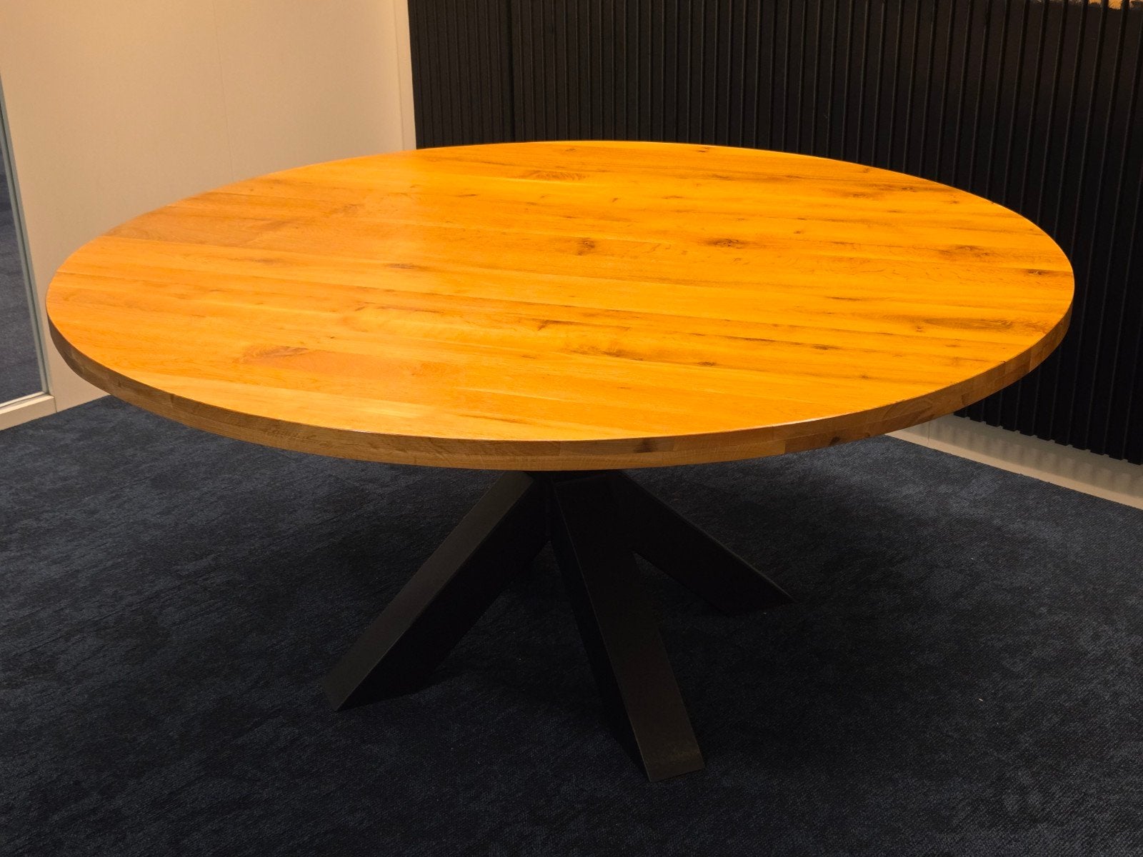 Eiken tafel 160cm rond. Zwart of wit onderstel, Huis en Inrichting, Tafels | Eettafels, 150 tot 200 cm, Rond, Nieuw, Ophalen of Verzenden