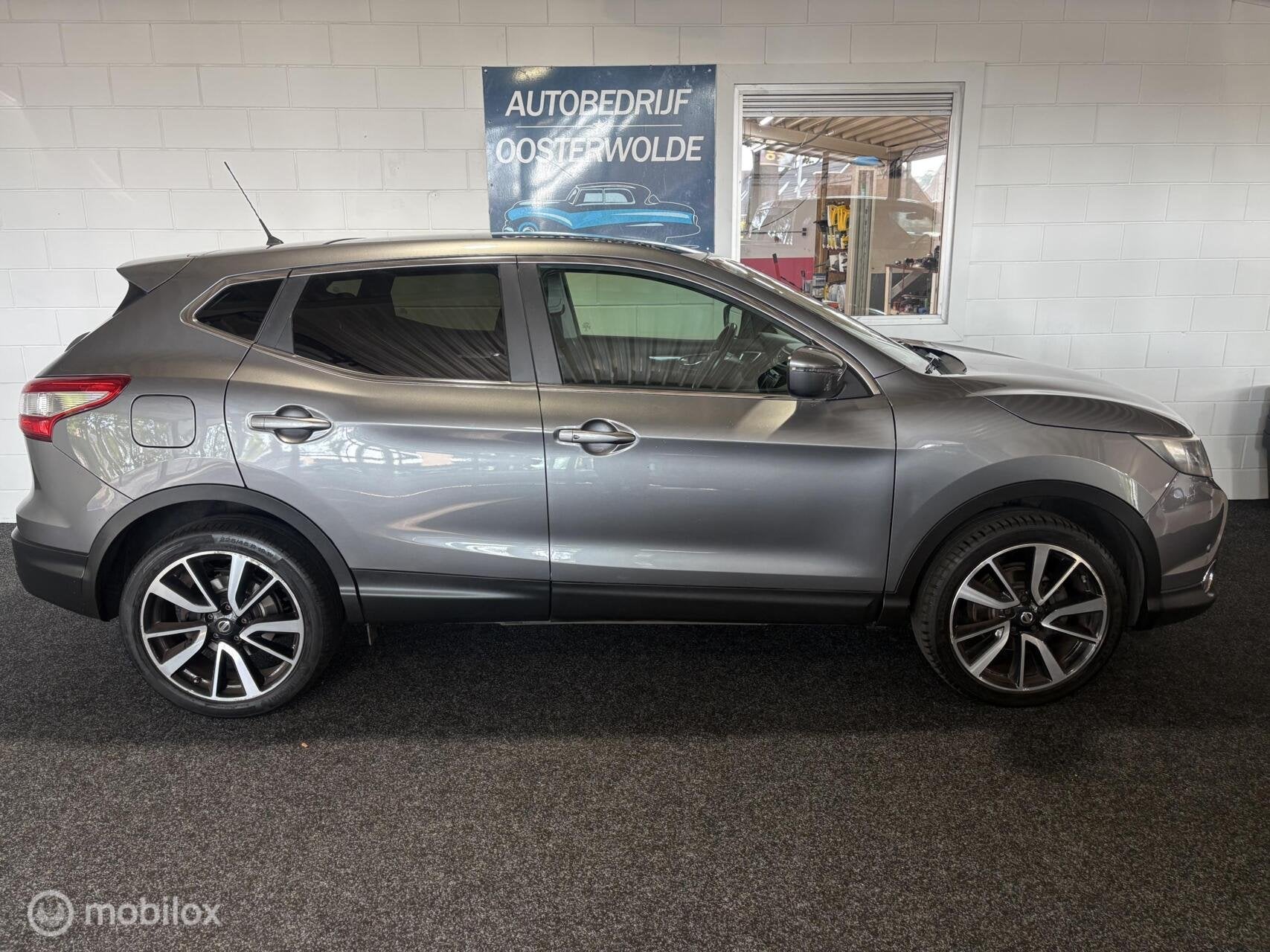 Nissan Qashqai 1.2 Connect Edition Automaat - Pano - Cruise, Auto's, Euro 5, Stof, Gebruikt, 680 kg