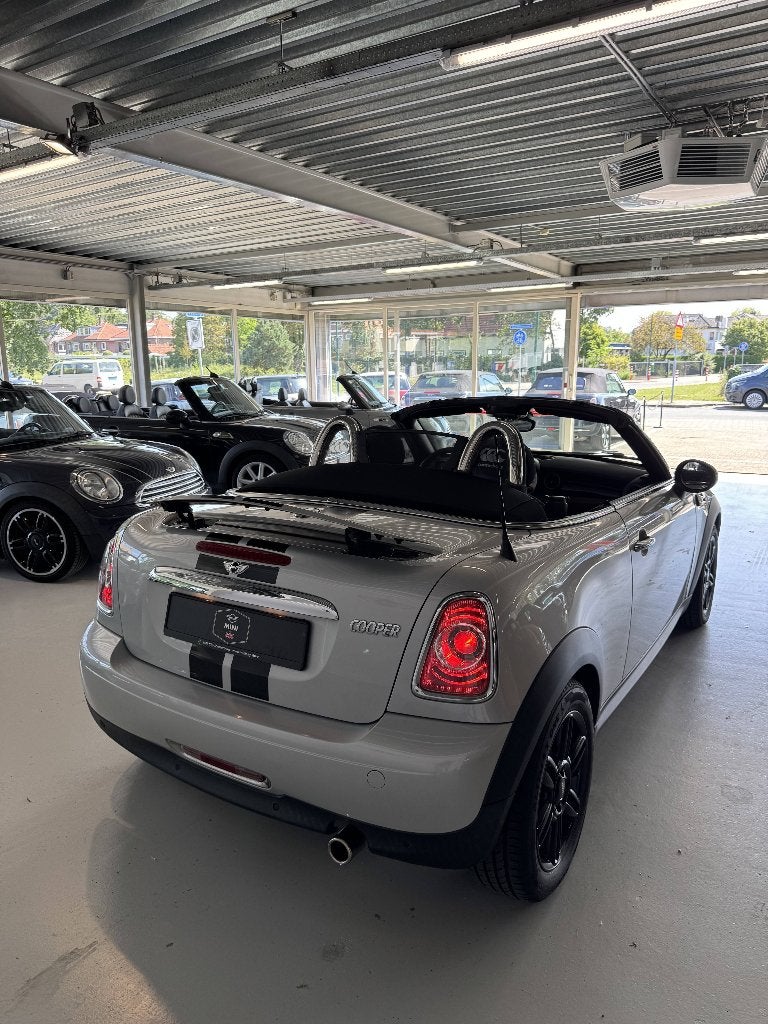 Foto 15 van Mini 1.6 Cooper Roadster 2012 Grijs ( 6 MAANDEN GARANTIE )