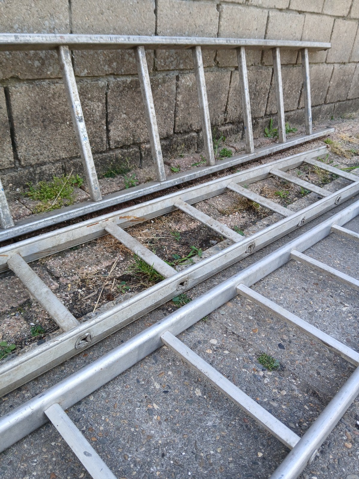 3 stuks aluminium ladders lees advertentie, Doe-het-zelf en Verbouw, Ophalen of Verzenden, 4 meter of meer