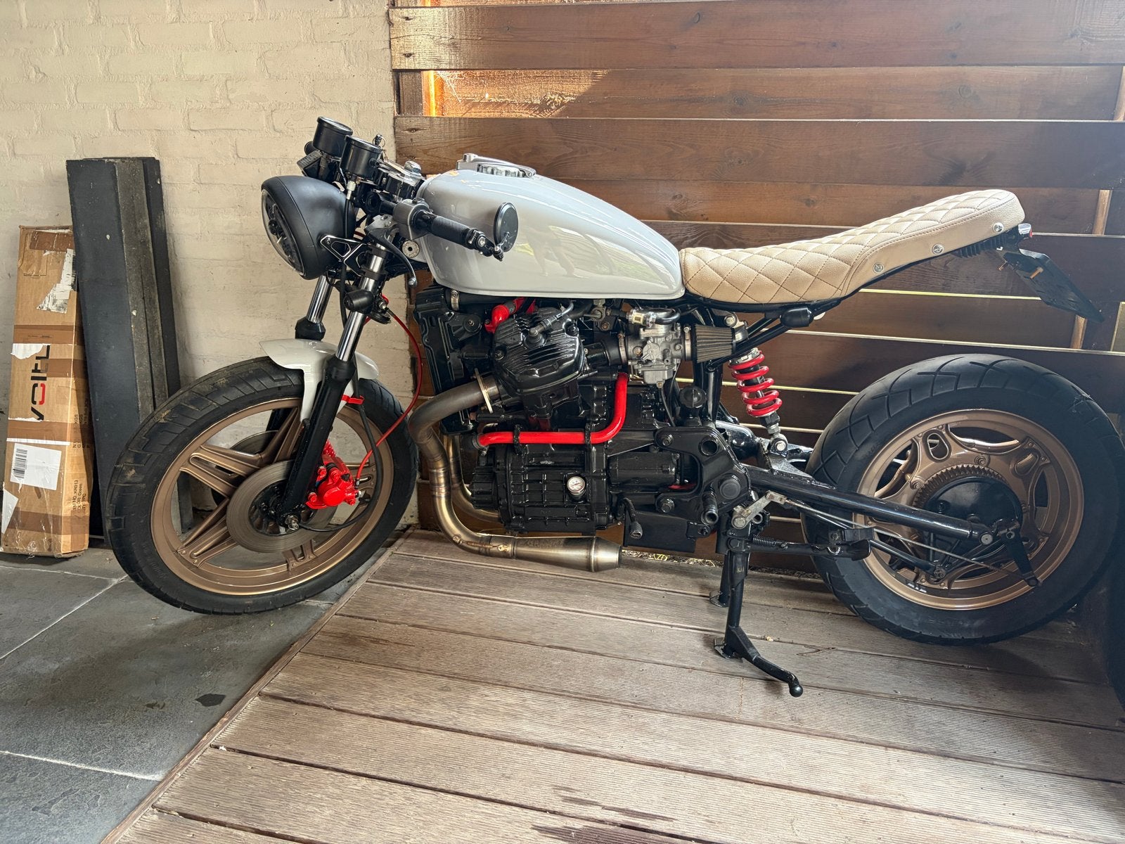 Honda CX500 Cafe Racer, Motoren, Cardan-aandrijving, 2 cilinders, Gebruikt, Particulier