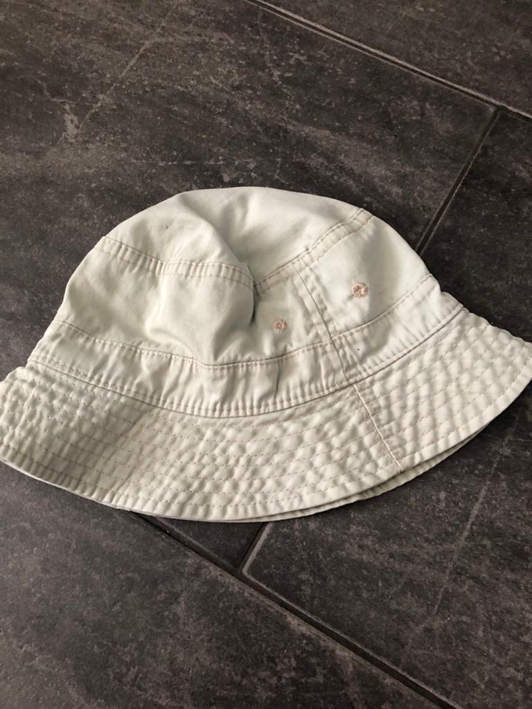 Lichtgrijs /kaki Vissershoedje Zonnehoed Maat 116, Kinderen en Baby's, Ophalen of Verzenden, Gebruikt, Jongen of Meisje, Overige typen