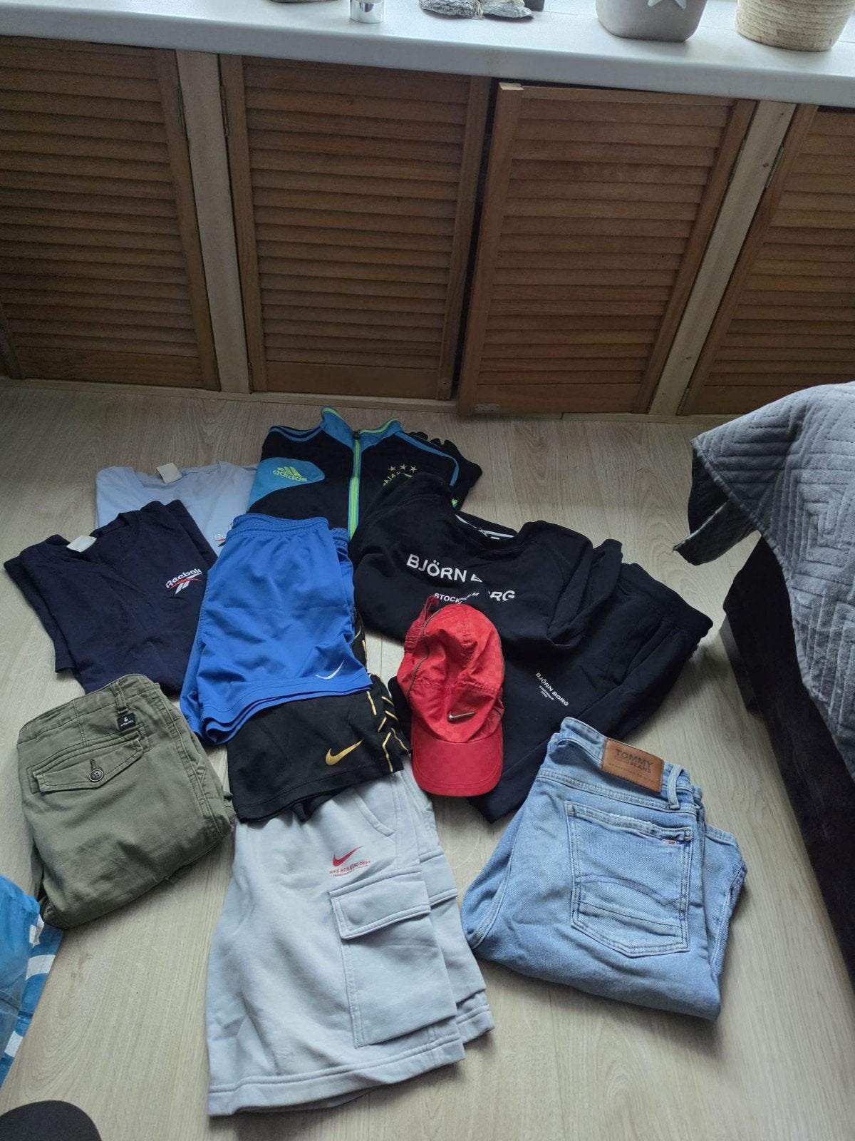 Nike kledingpakket maat 147-158 (jas, schorten, t-shirts), Ophalen of Verzenden, Gebruikt, Nike, Jongen