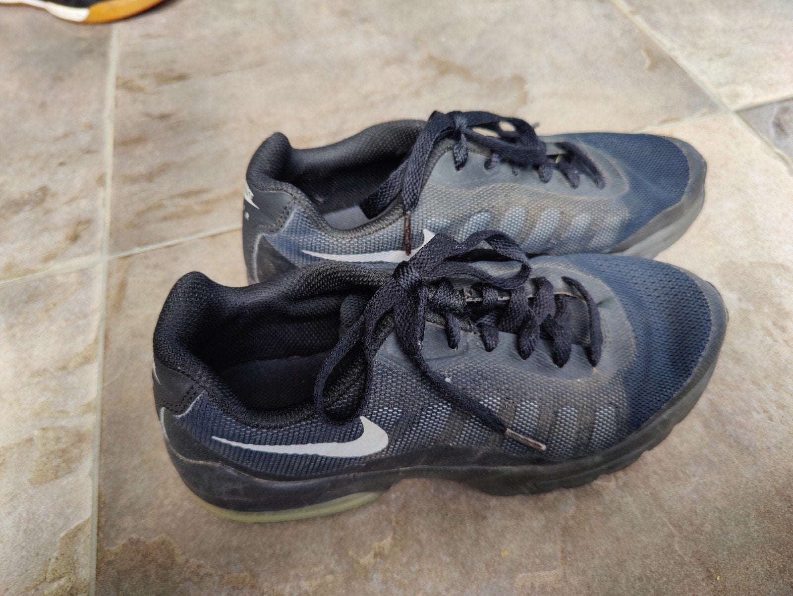 Nike Air Max Sportschoenen - Maat 36,5, Ophalen, Gebruikt, Schoenen, Jongen