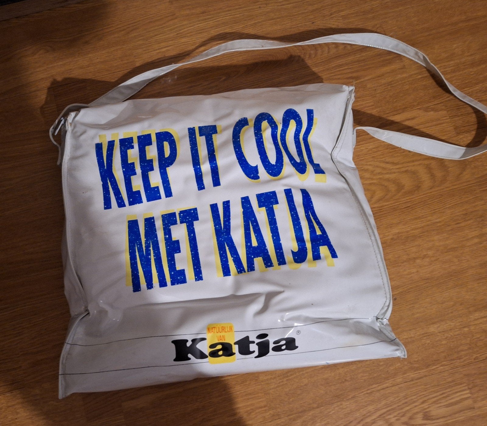 Koeltas met opdruk van Katja. Collectorsitem., Ophalen of Verzenden