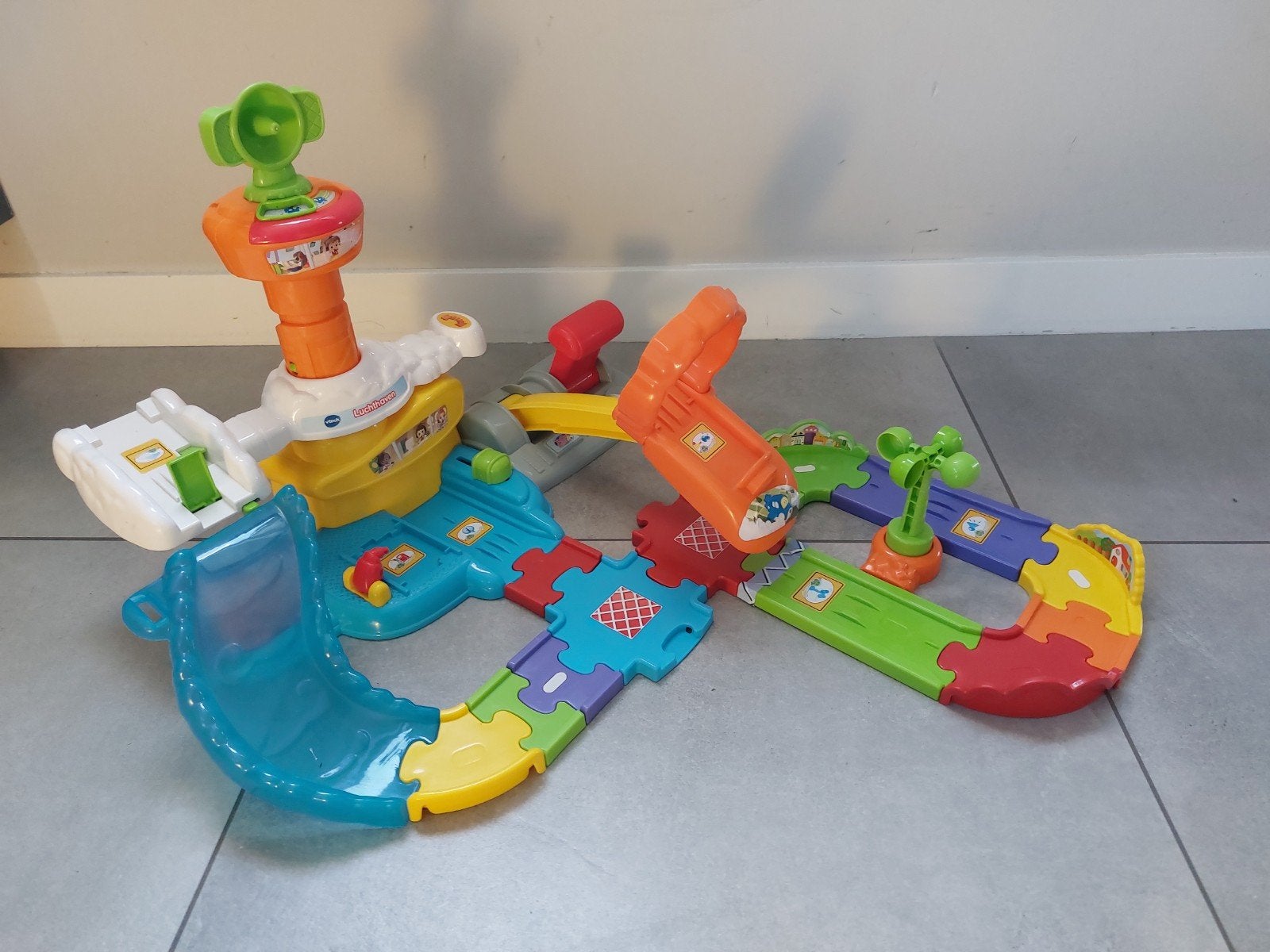 VTech Toet Toet Auto's luchthaven, Ophalen of Verzenden, Zo goed als nieuw, 6 maanden tot 2 jaar