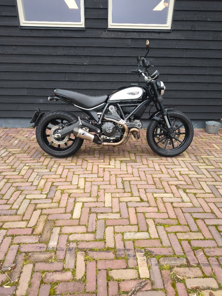 Ducati Scrambler 800 Icon, Motoren, 2 cilinders, Occasion, Particulier, Meer dan 35 kW