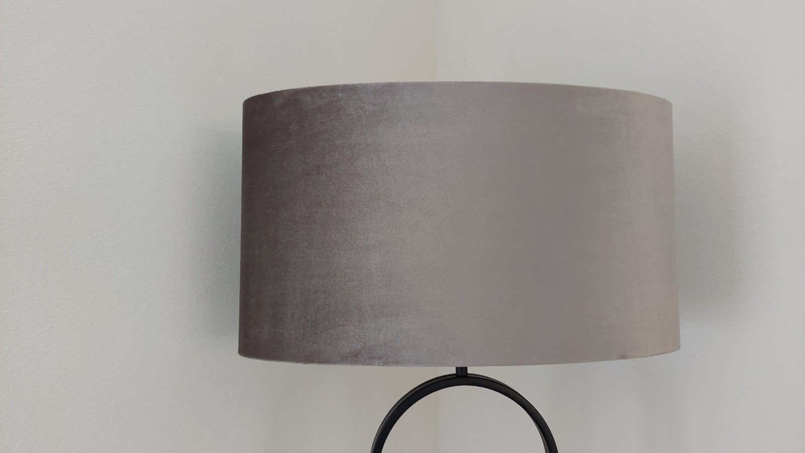 Stijlvolle Velours Lampenkappen - beige/taupe, Huis en Inrichting, Ophalen, Tafellamp, Beige, Rond