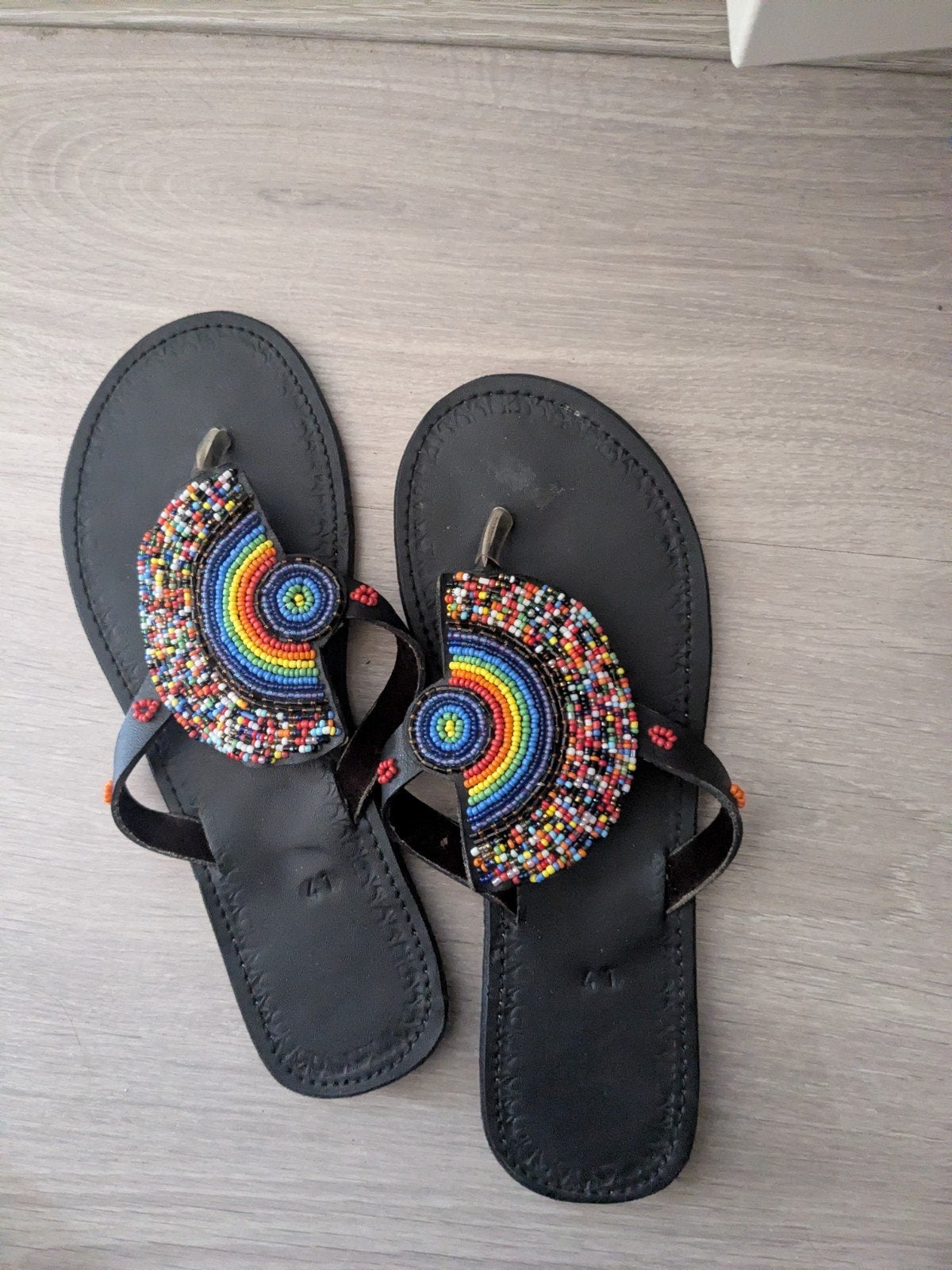 Masai Zwarte sandalen met kleurrijke kralen 40, Zwart, Nieuw, Onbekend, Sandalen of Muiltjes