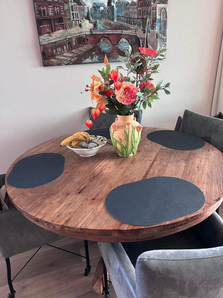 Massief teakhouten eetkamertafel, diameter 130 cm., Ophalen, Zo goed als nieuw, Rond, 100 tot 150 cm