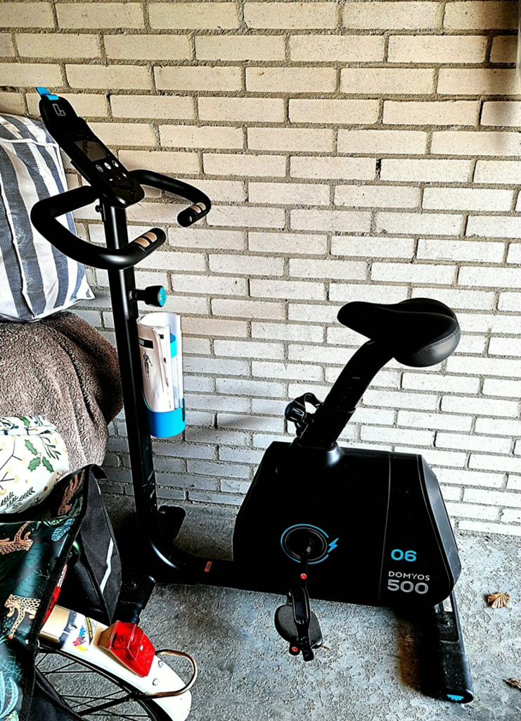 Domyos 500 Hometrainer - Zo goed als nieuw, Sport en Fitness, Fitnessapparatuur, Ophalen