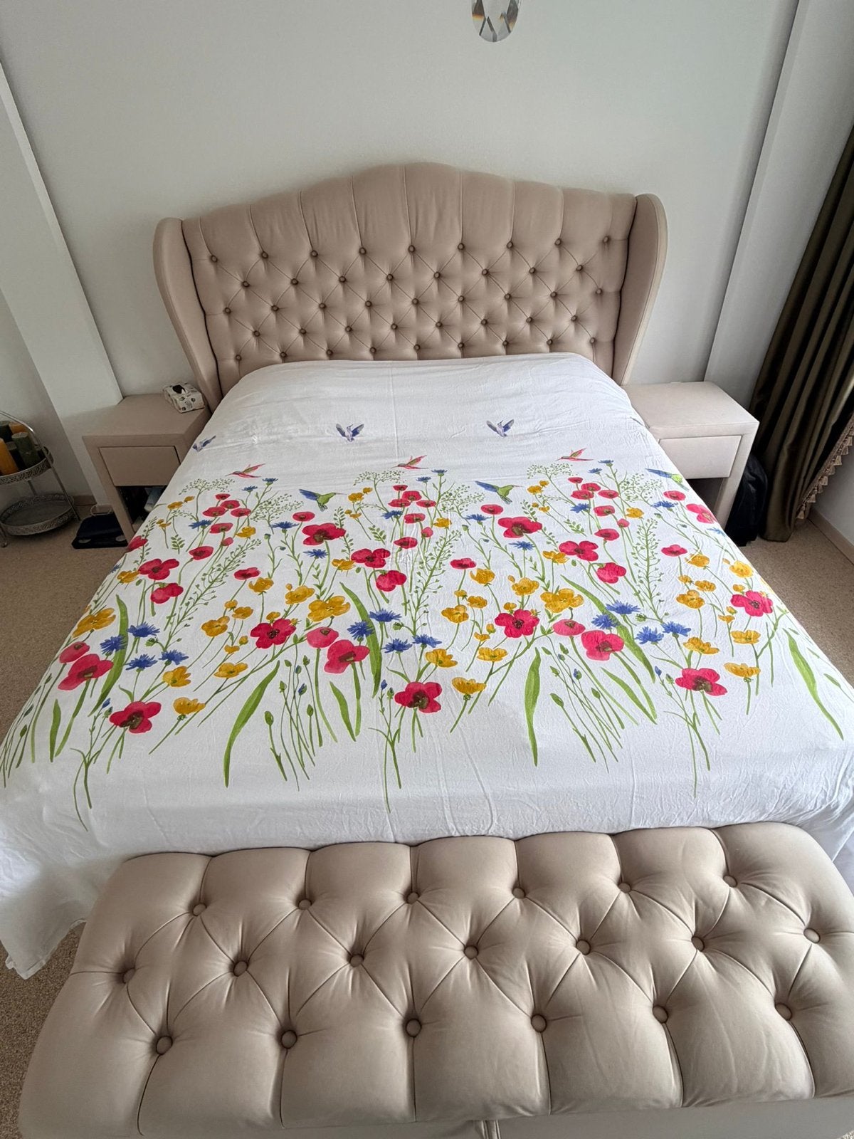 Luxe tweepersoonsbed met gestoffeerd hoofdbord, Ophalen, Beige, Tweepersoons, Zo goed als nieuw