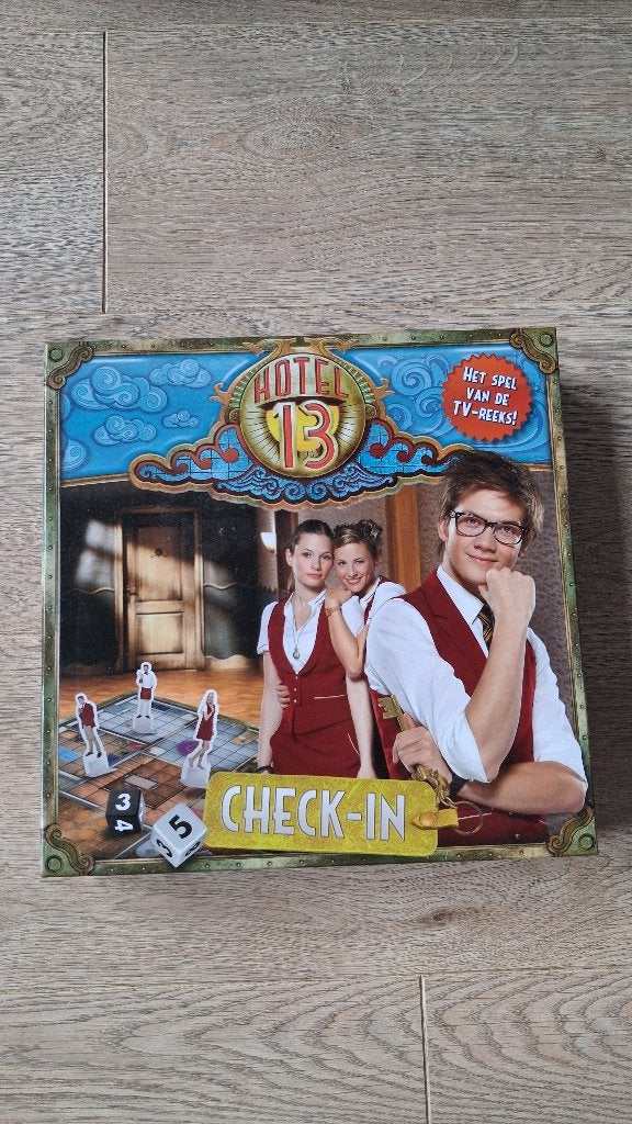 Bordspel Hotel 13, Een of twee spelers, Ophalen of Verzenden, Gebruikt, Studio 100