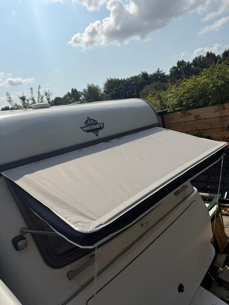 Nieuwe raamluifels 185x180 cm, Caravans en Kamperen, ., Nieuw, Ophalen of Verzenden, Reda