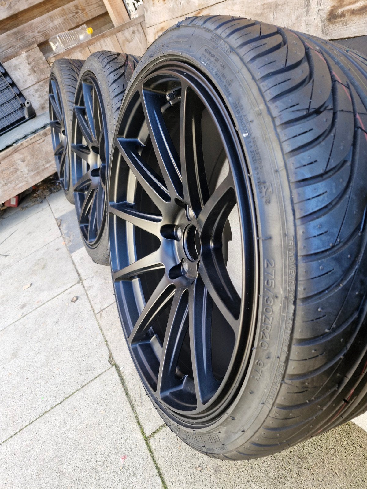 Breedset 20 inch 5x112 zwarte velgen nieuwe banden, Auto-onderdelen, Ophalen, Gebruikt, 275 mm, Banden en Velgen