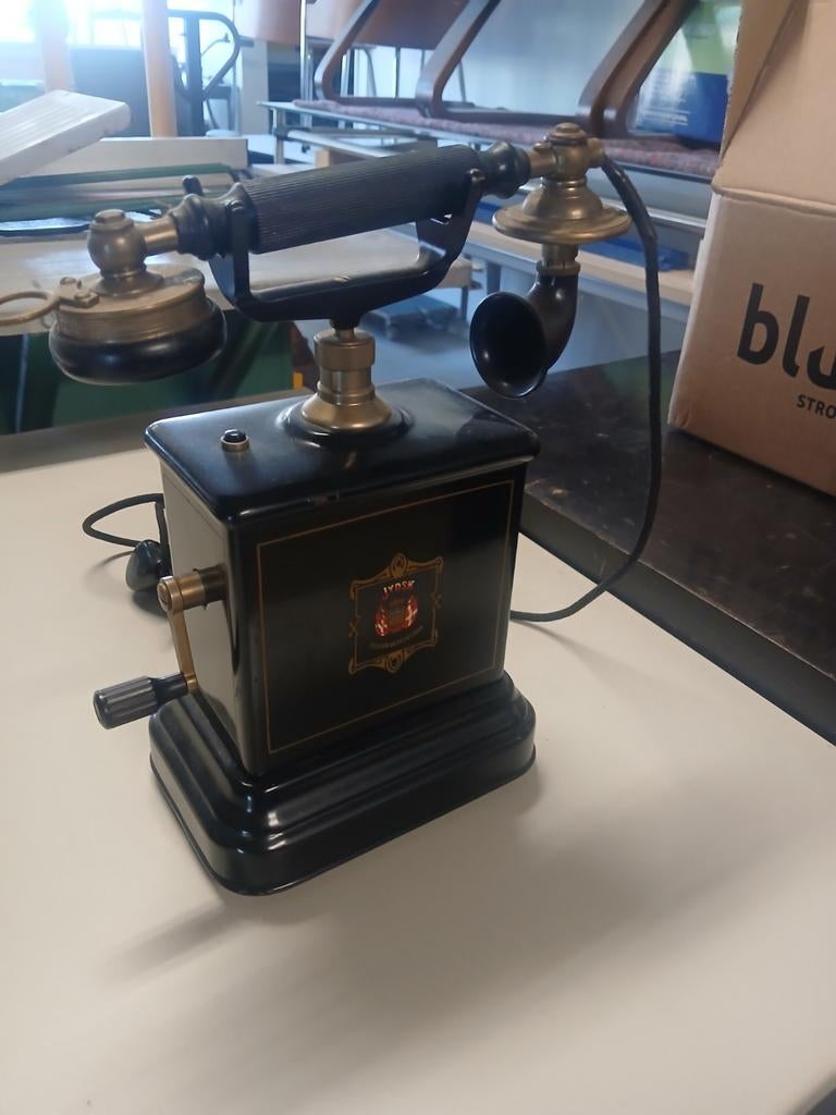 Oude Jydsk telefoon, Ophalen