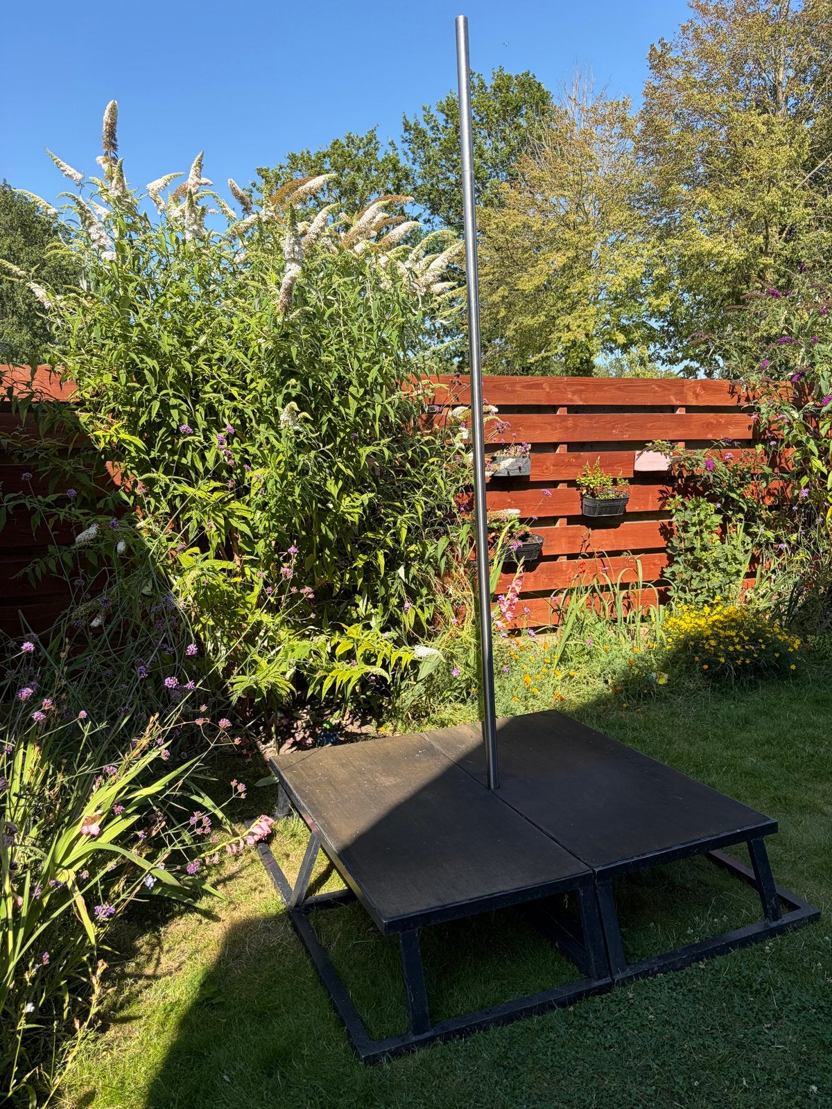 Paaldanspaal met podium - 225cm (uitbreidbaar tot 275cm), Ophalen, Gebruikt