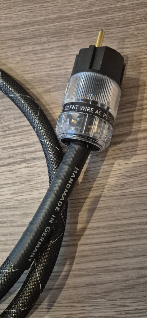 Silent Wire AC-12 netstroomkabel – 1,5 meter, Ophalen of Verzenden, Zo goed als nieuw, Minder dan 2 meter, Overige kabels