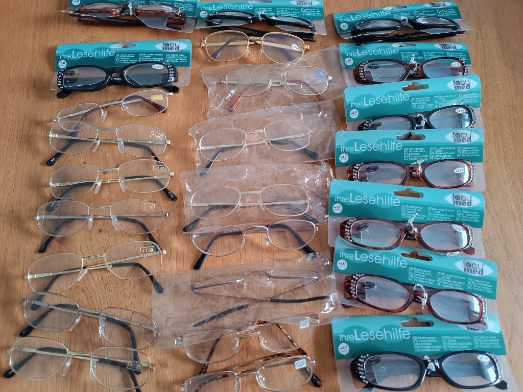 Leesbrillen 26 stuks verschillende sterktes zijn nieuw, Ophalen of Verzenden, Nieuw, Overige merken