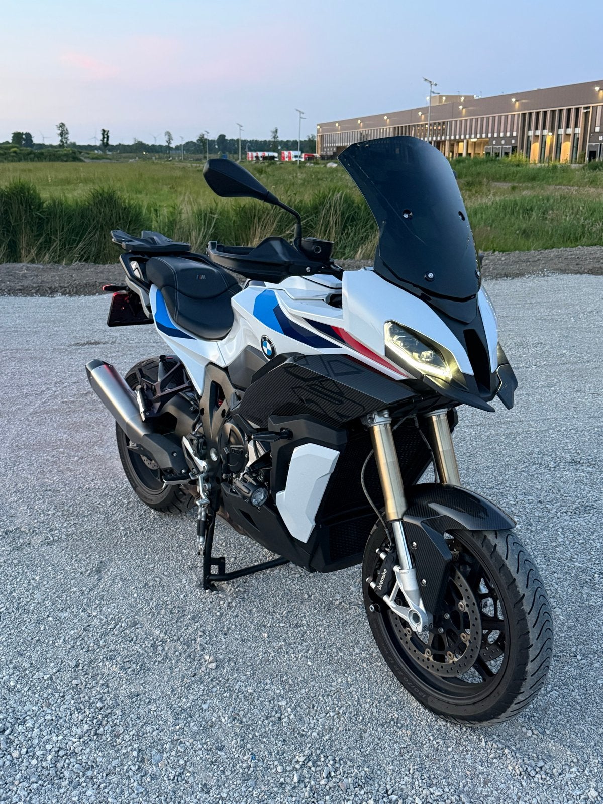 BMW S1000XR FULL OPTION / M / CARBON/AKRAPOVIC/GARANTIE 2028, Motoren, 4 cilinders, Motorrijbewijs A, Handvatverwarming, Gebruikt