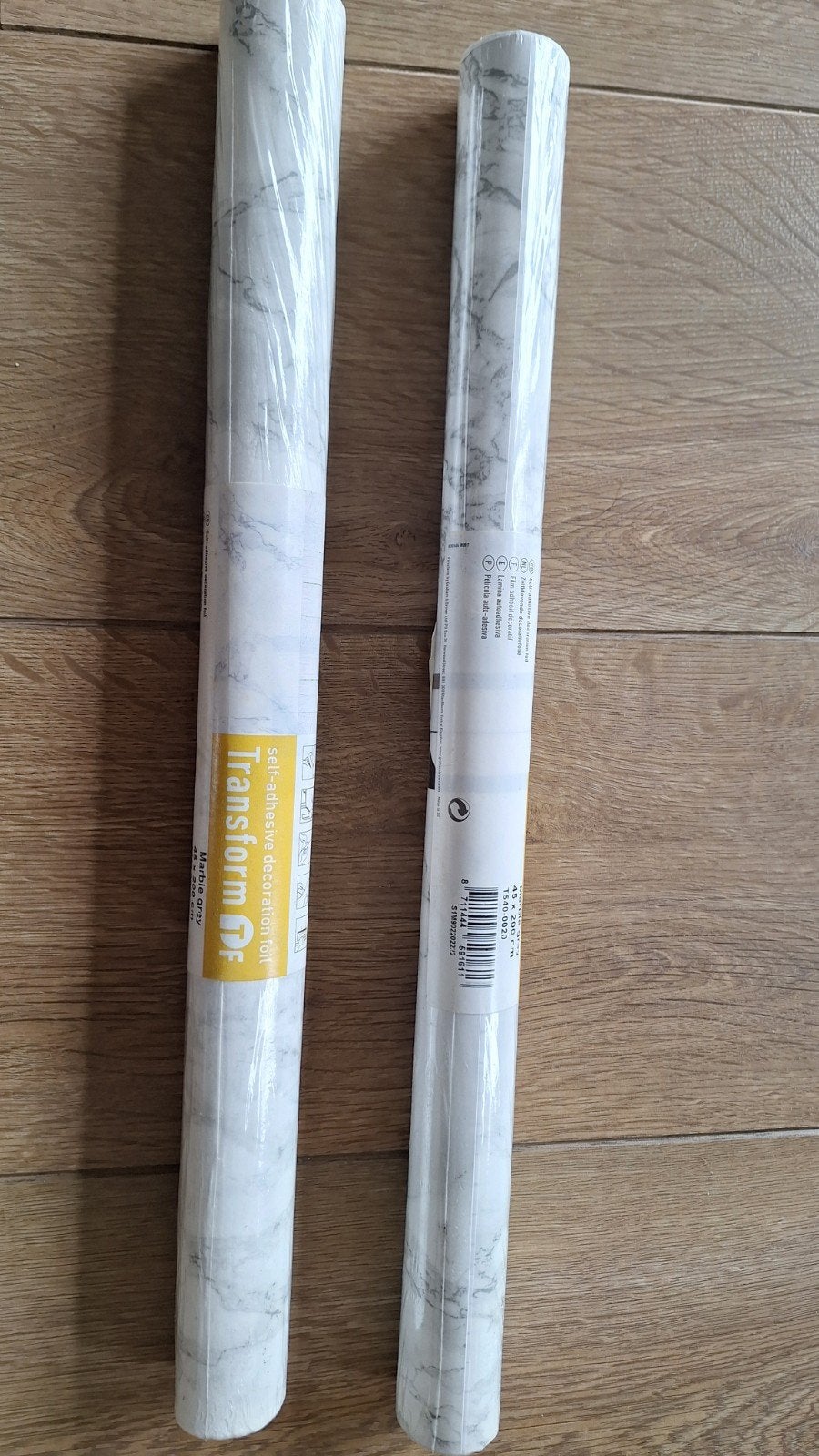 Zelfklevende decoratiefolie marmer grijs (2 rollen), Graham & Brown, Materiaallook, Zelfklevend of Muursticker, Wit