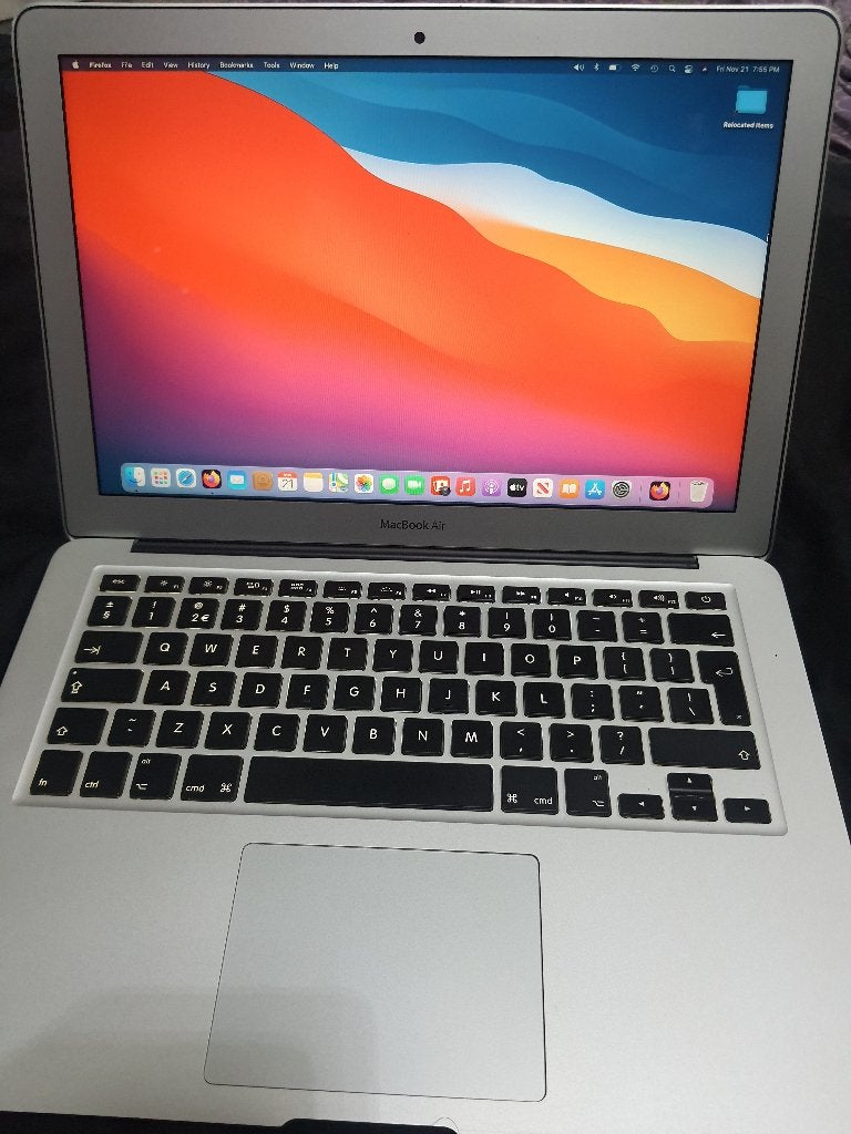 Foto 4 van Top Mark ZGAN Apple Macbook Air I5/8GB ram werkt uitstekend