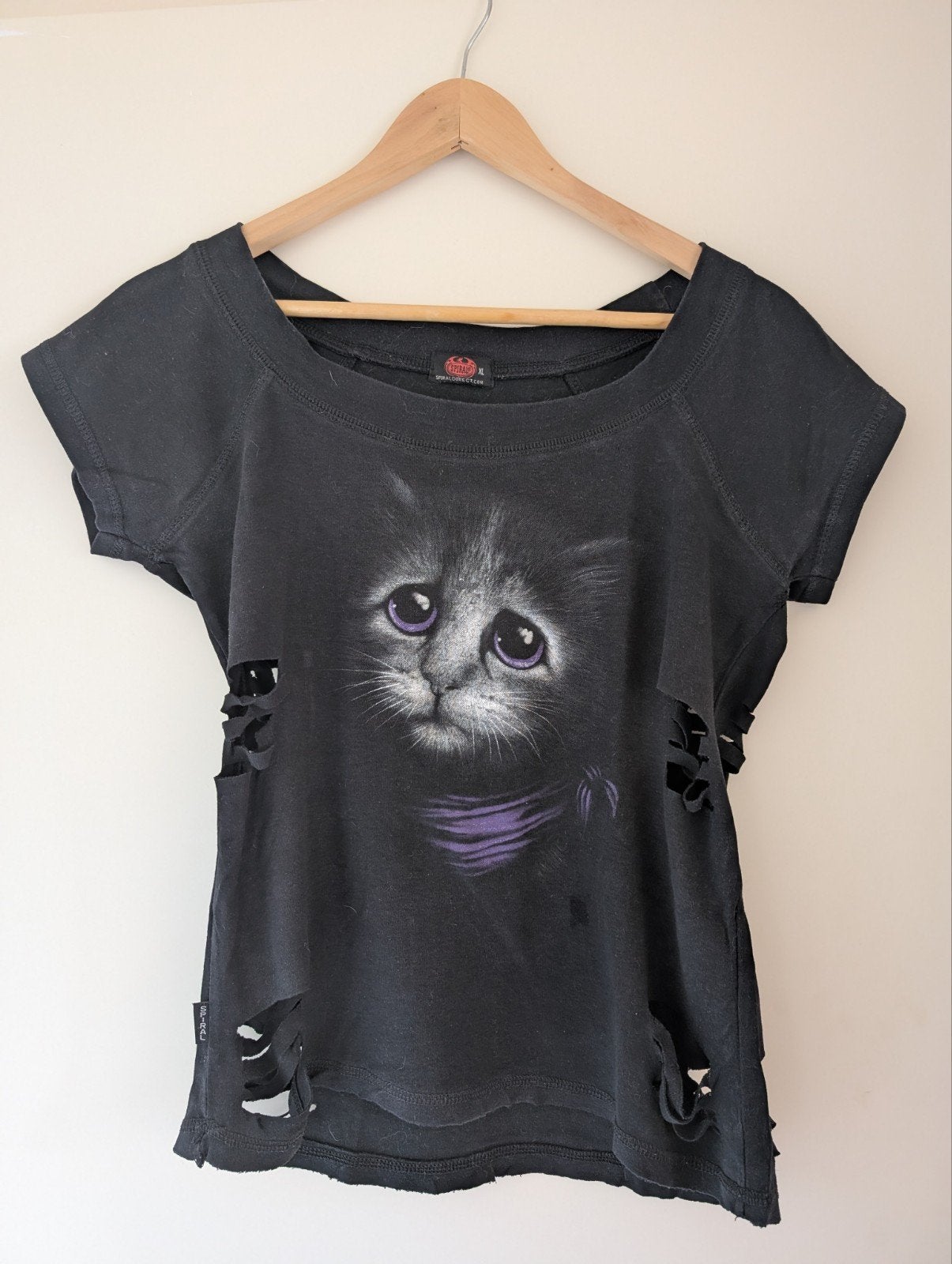 Zwart T-shirt met kattenprint., Zwart, Maat 42/44 (L), Ophalen of Verzenden, Onbekend